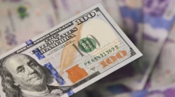 الدولار يرتفع مع تقرير الوظائف وانتظار قرار الفائدة من الاحتياطي الاتحادي